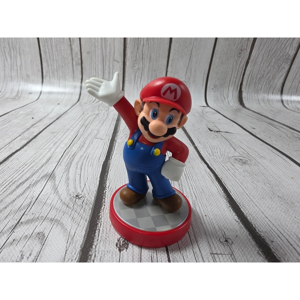 Nintendo Super Mario Series Mario Amiibo Figure NVL-001 Red Blue Overalls